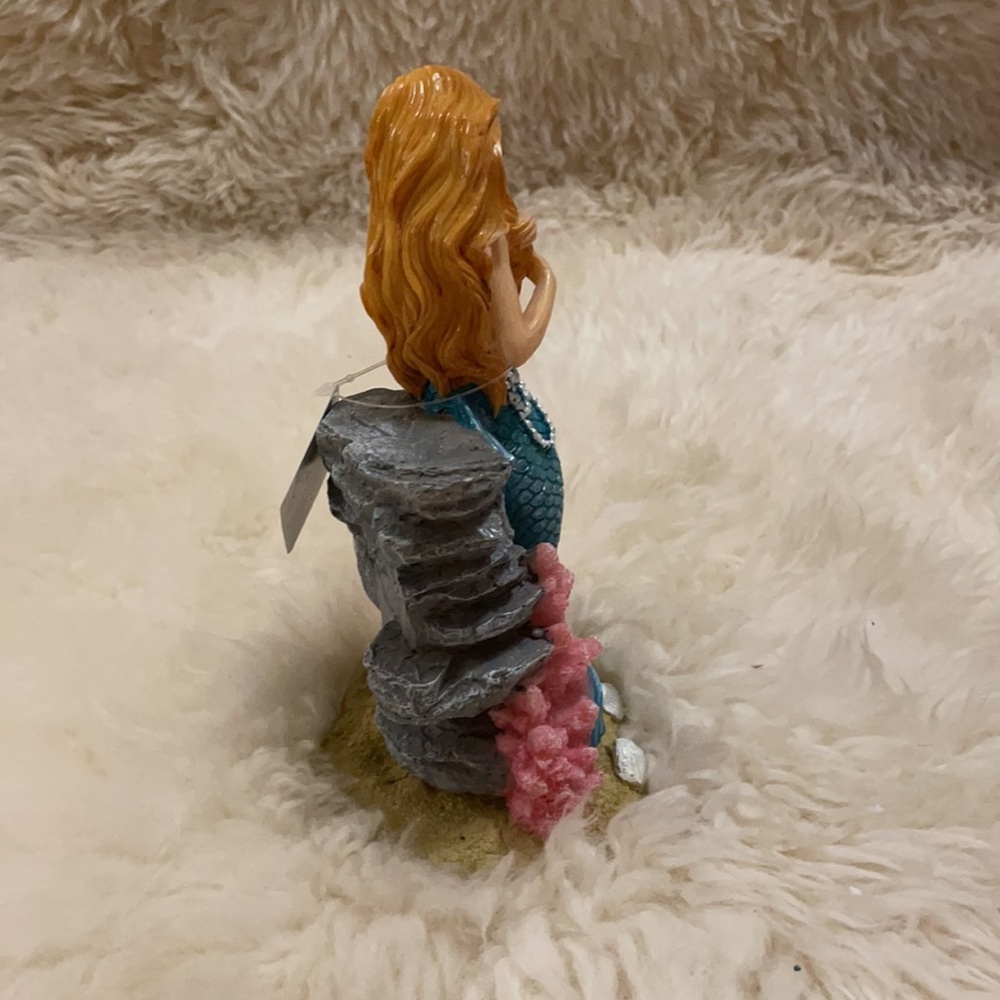 Top Fin Mermaid Statue - Picture 4 of 13